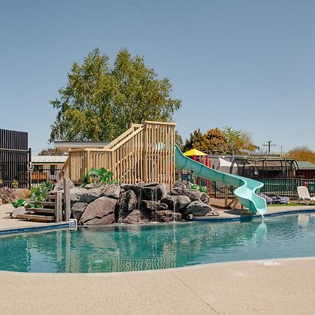 Taupo Top 10 Holiday Park Exterior photo