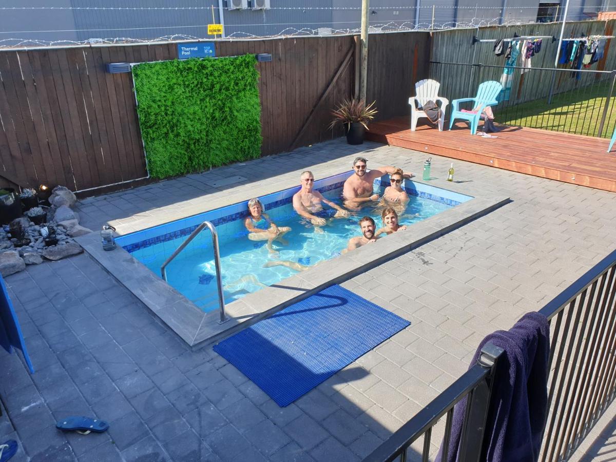 Taupo Top 10 Holiday Park Exterior photo